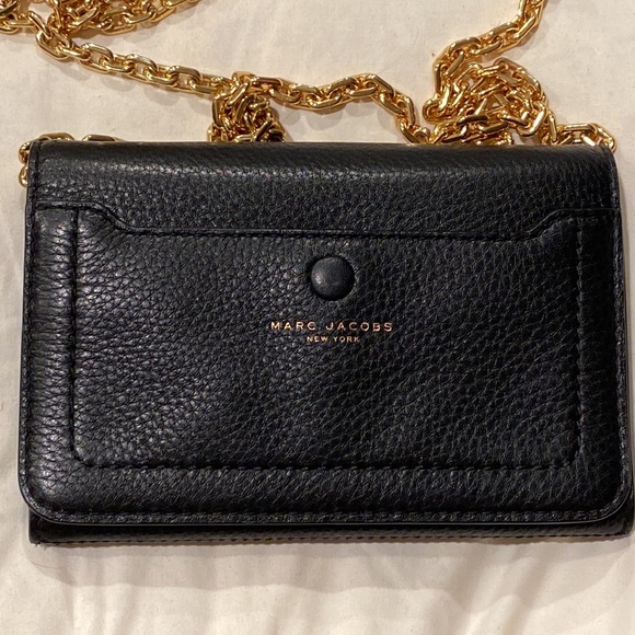 MARC JACOBS NEW YORK EMPIRE CITY WALLET CROSBODY BAG PURSE GOLD CHAIN - Picture 8 of 16